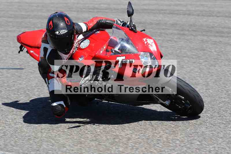 Archiv-2025/42 07.08.2025 Peter Studer Girls Day ADR/Gruppe pink/team